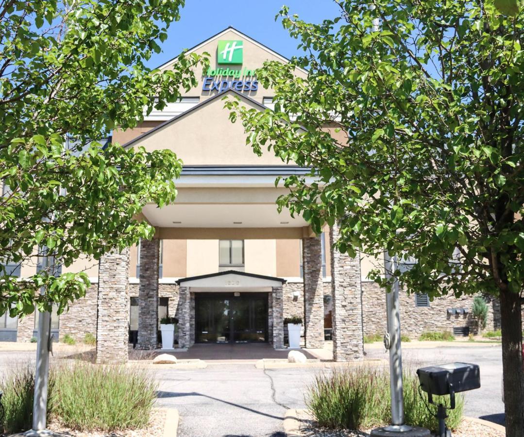 Holiday Inn Express Cedar Rapids - Collins Road By Ihg Luaran gambar