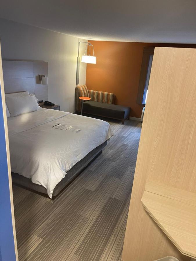 Holiday Inn Express Cedar Rapids - Collins Road By Ihg Luaran gambar