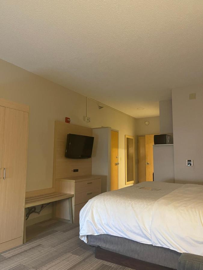 Holiday Inn Express Cedar Rapids - Collins Road By Ihg Luaran gambar