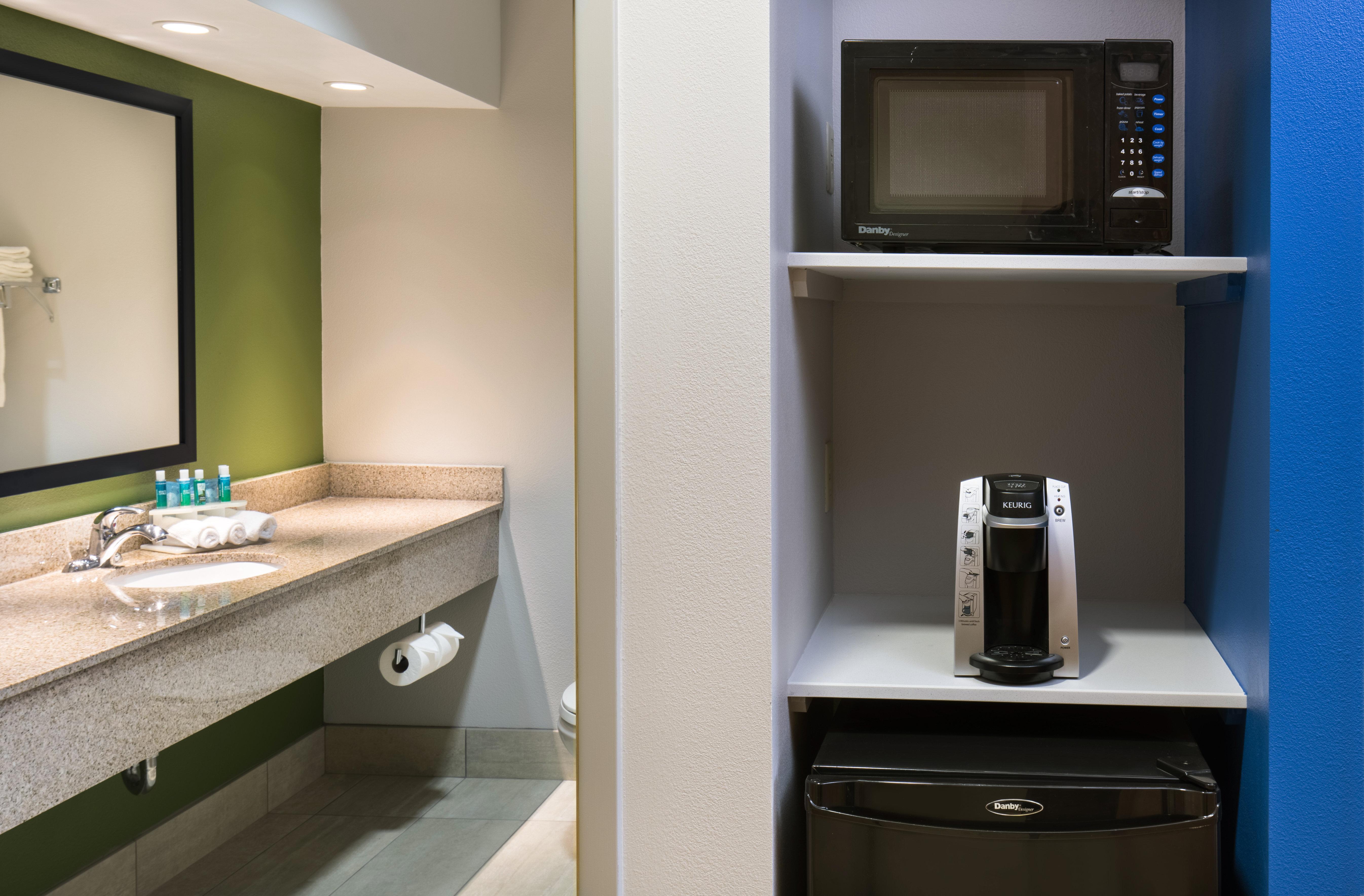 Holiday Inn Express Cedar Rapids - Collins Road By Ihg Luaran gambar