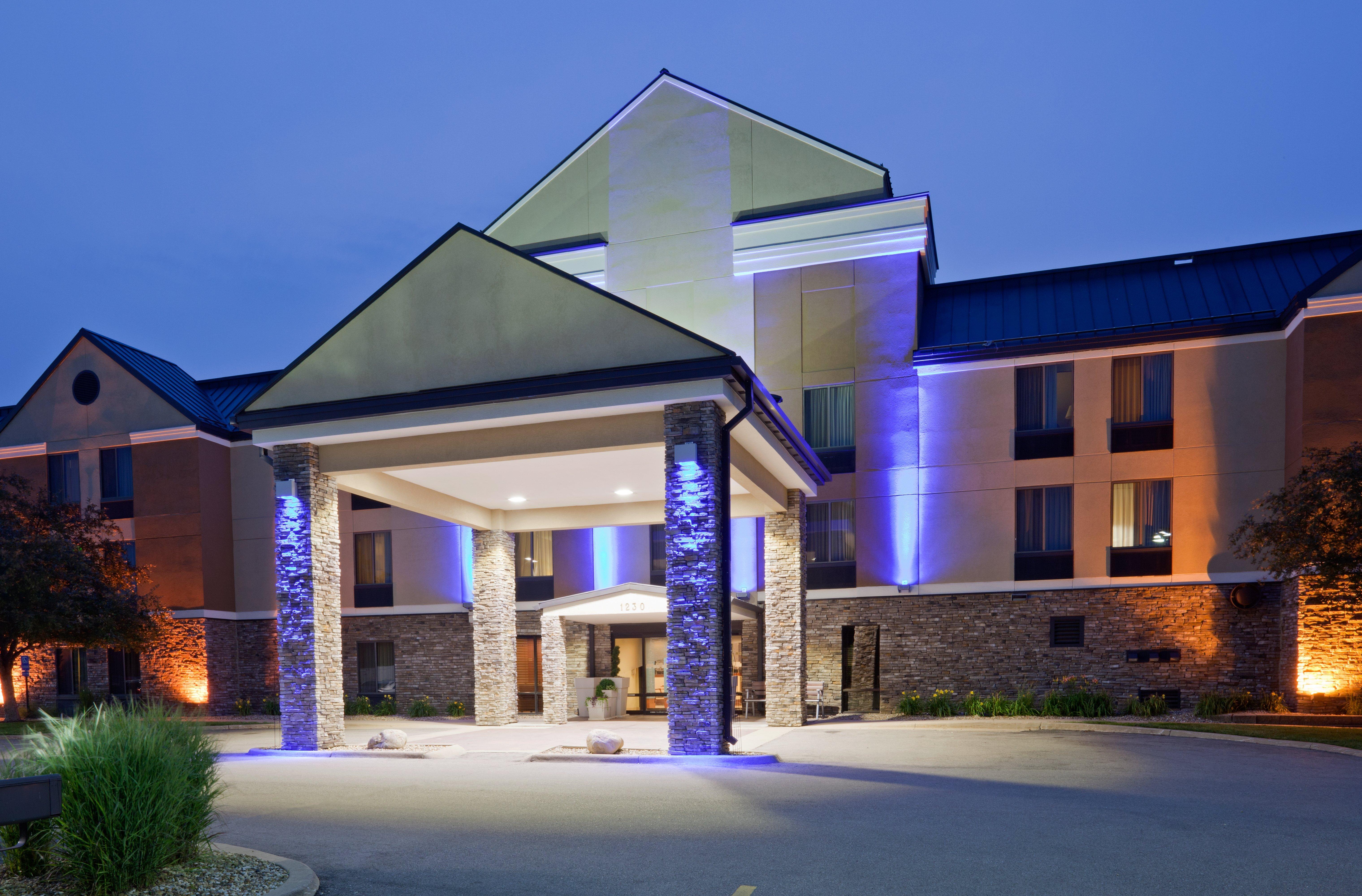 Holiday Inn Express Cedar Rapids - Collins Road By Ihg Luaran gambar