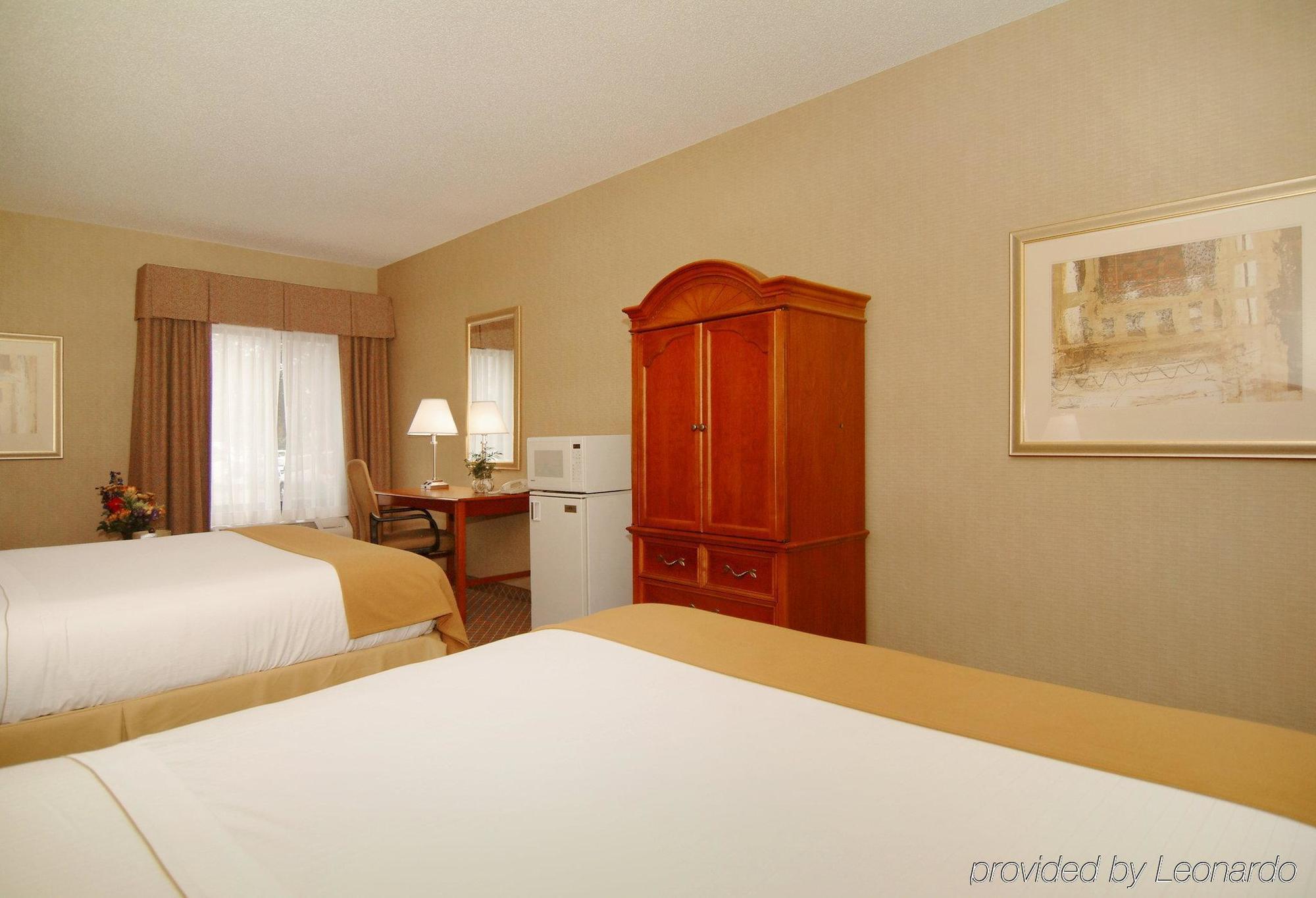 Holiday Inn Express Cedar Rapids - Collins Road By Ihg Bilik gambar
